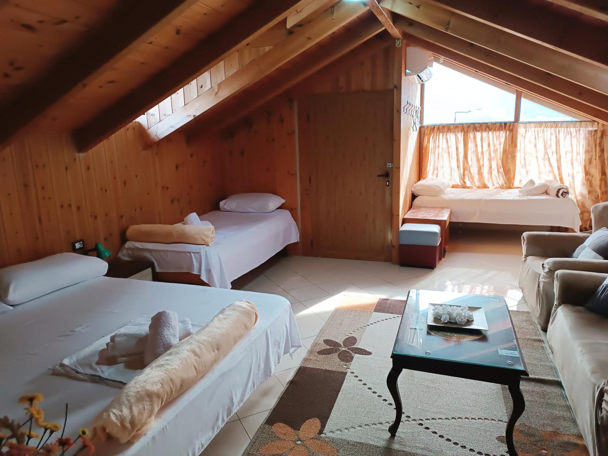 Guesthouse Eva Suite Berat Exteriér fotografie